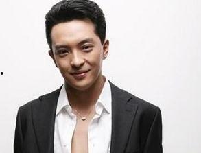 富大龙家庭背景,出身名门，传承家族艺术风采