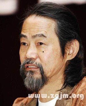 元华个人资料简介及,从武打巨星到喜剧大师的跨界传奇