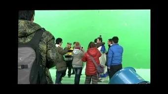 杨洋左耳花絮 剧照,深情演绎，眼神中流转的温柔与坚定